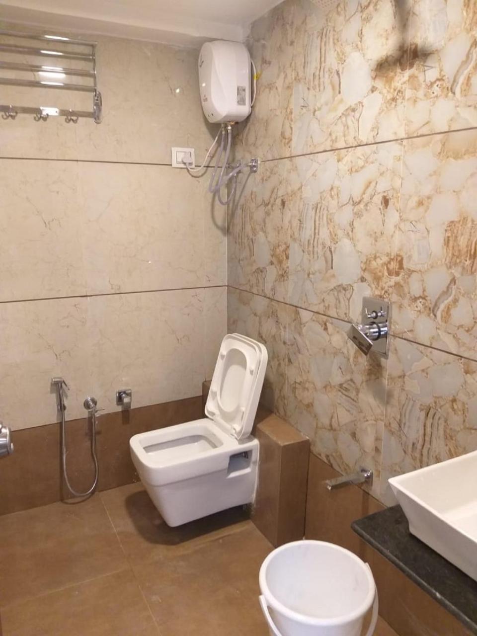 Hotel Royal King By Sky Stays Ahmedabad Esterno foto