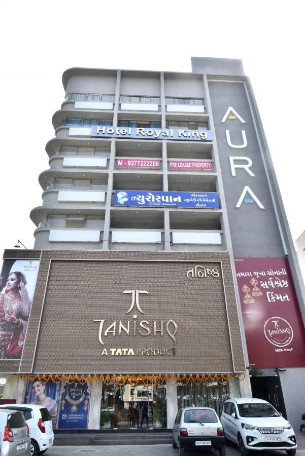 Hotel Royal King By Sky Stays Ahmedabad Esterno foto