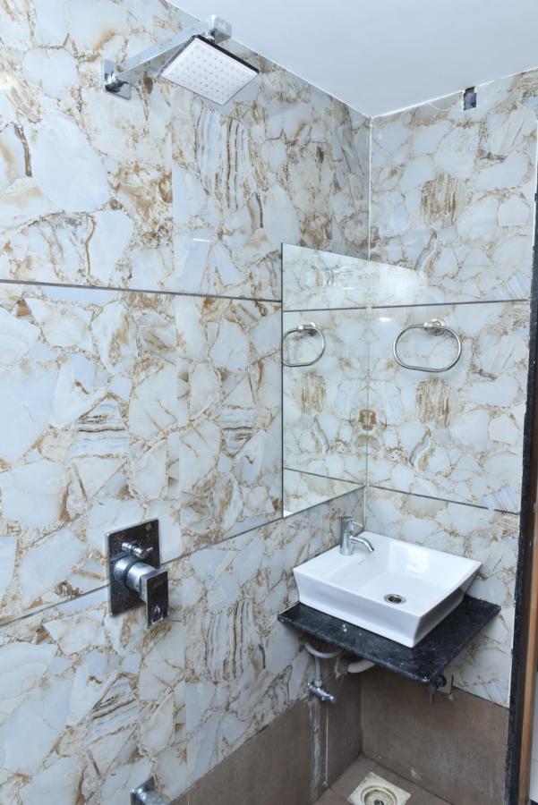 Hotel Royal King By Sky Stays Ahmedabad Esterno foto
