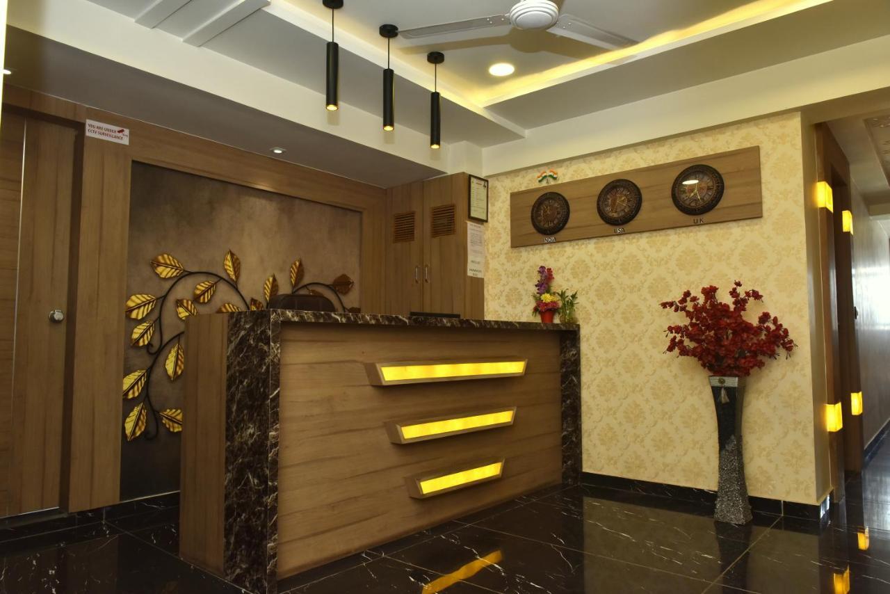 Hotel Royal King By Sky Stays Ahmedabad Esterno foto